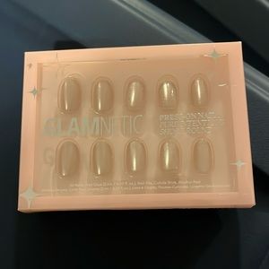Glamnetic Press-on Nails